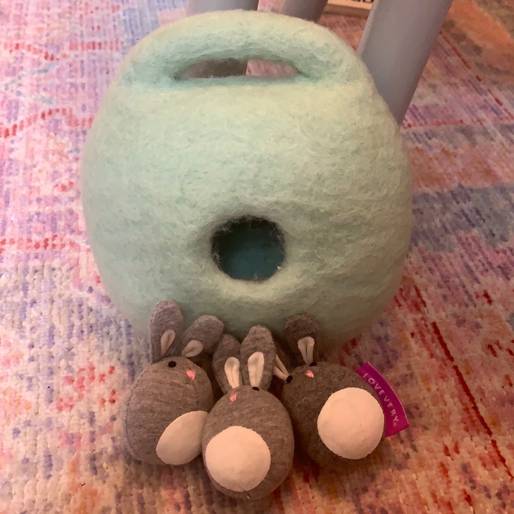 Lovevery Bunnies in a Felt Burrow | Babbler Kit